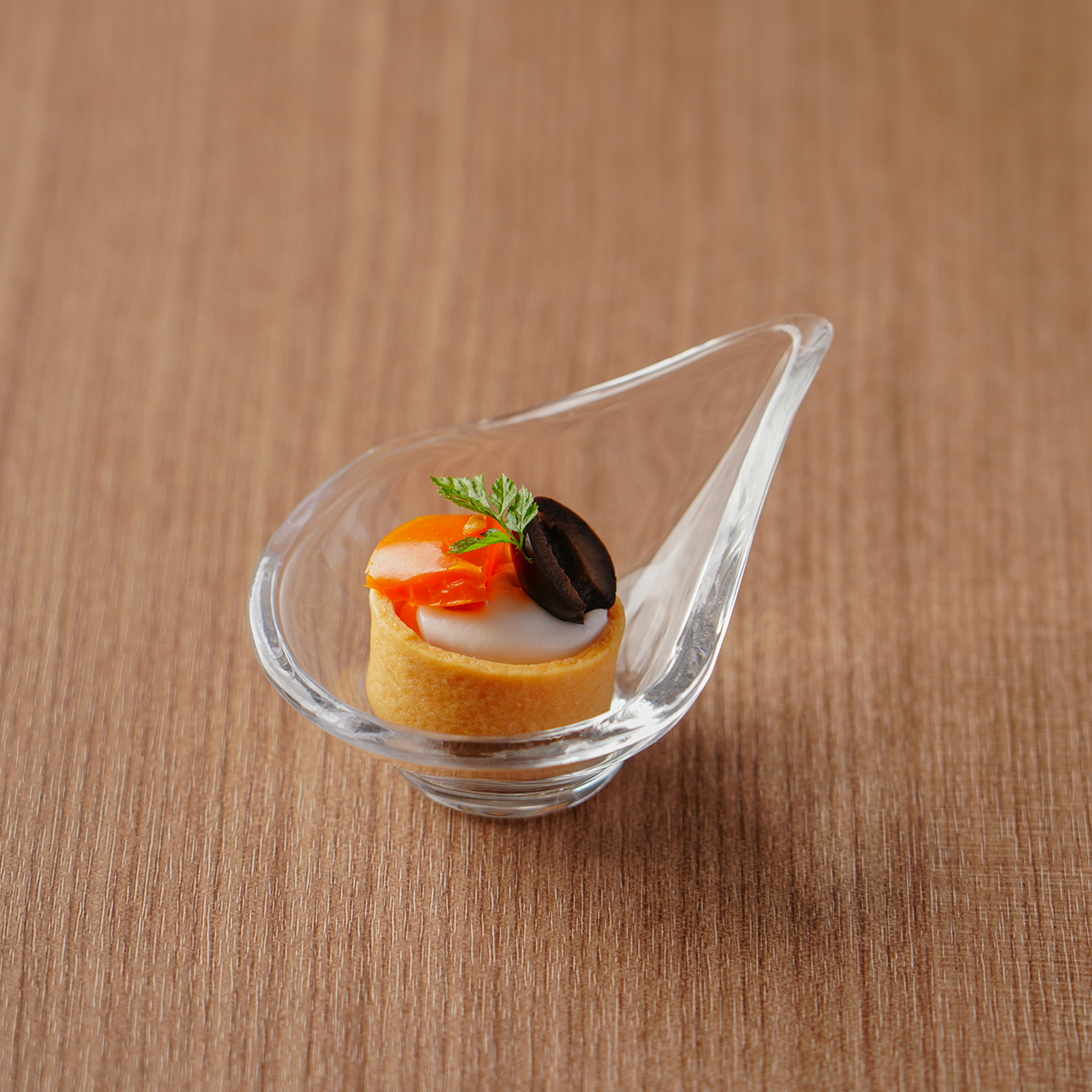 豆乳チーズとドライトマトとのタルト