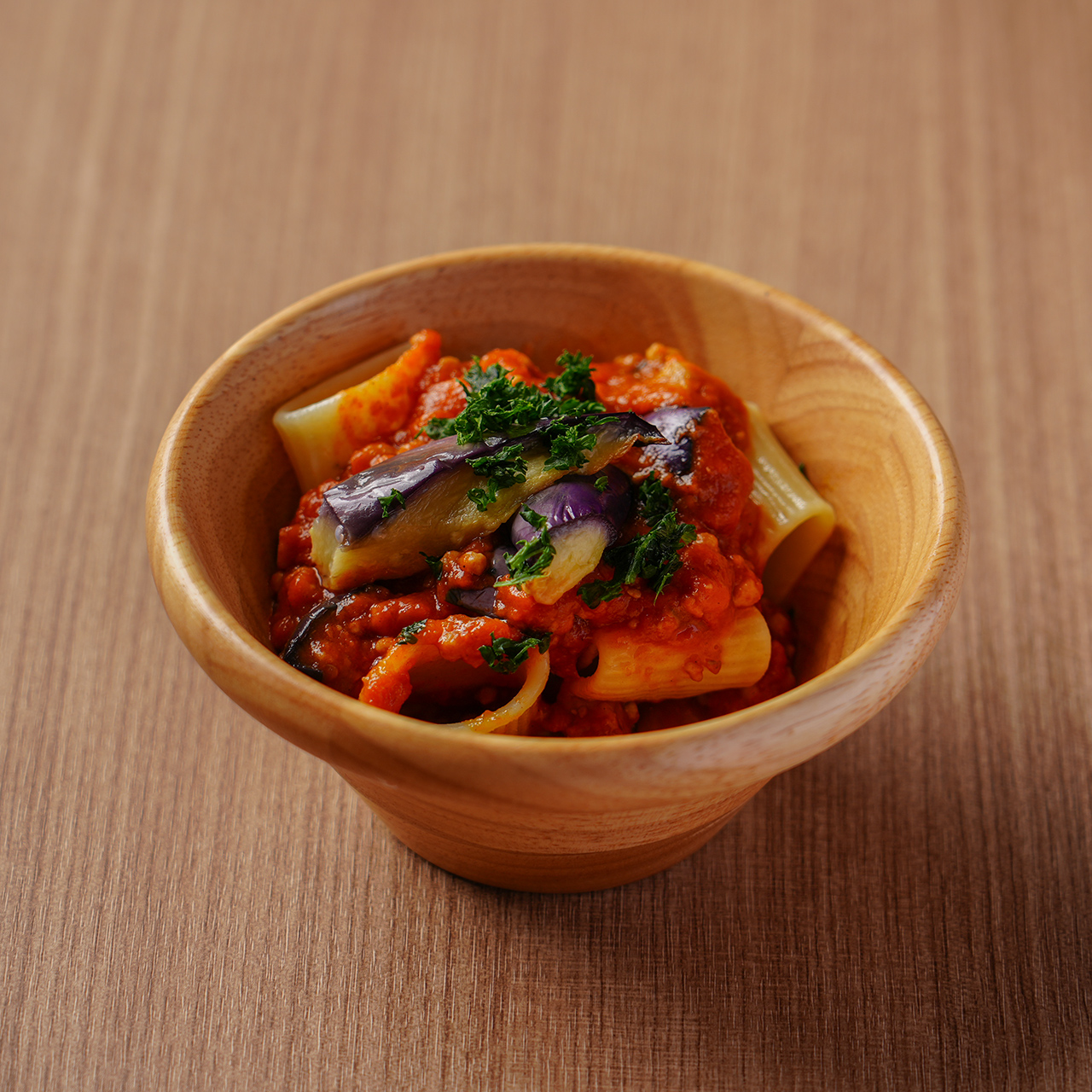 ペンネ　茄子と豆腐ミートのボロネーゼ